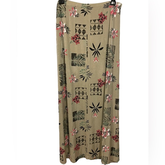 Slinky Brand Vintage Tropical Hawaiian Tribal Luau Vacation Island Floral Skirt - Picture 4 of 5